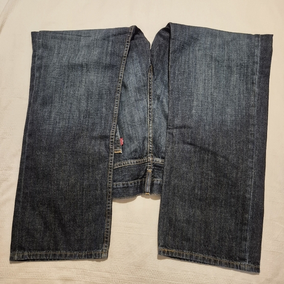 Levi's Men's 514 size 40 x 30 5 pocket straight leg jeans, VGUC - Picture 3 of 6